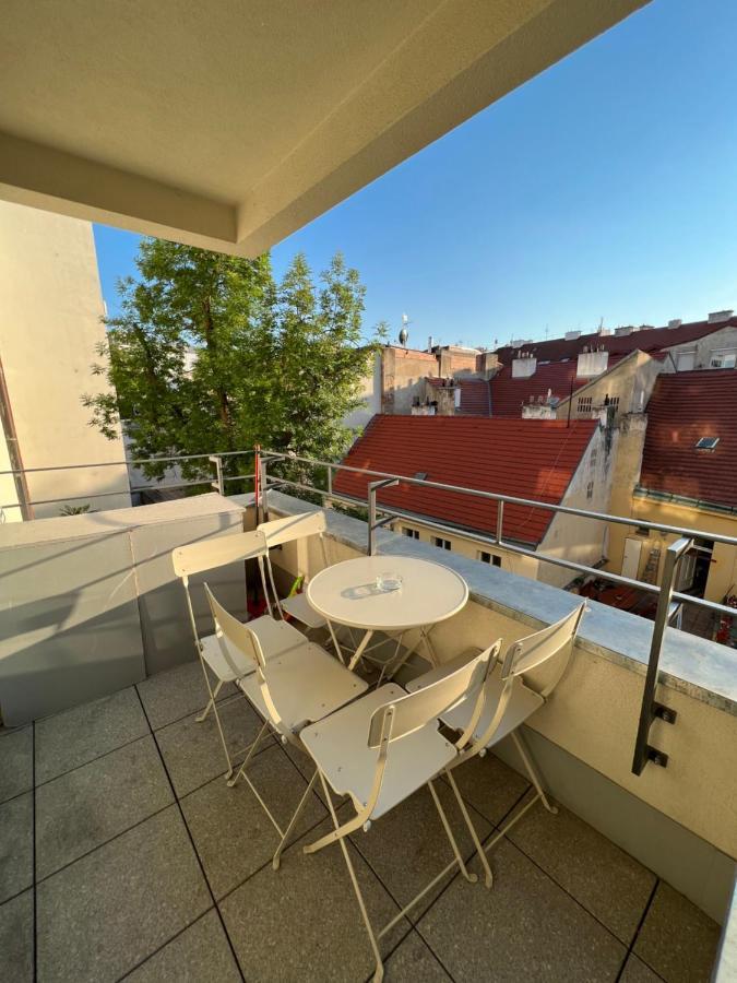 The Dante - Family With Free Parking Praha